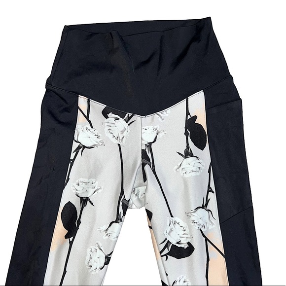 WITH Wear It To Heart Leggings - Picture 9 of 10